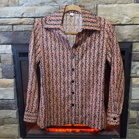 Vintage Designed Notched Collar‎ Button Down Shirt - Picture 1 of 7